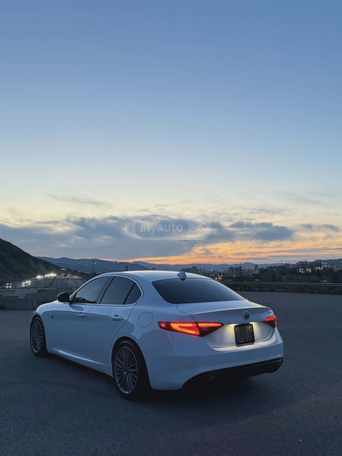 Alfa Romeo Giulia - фото 7