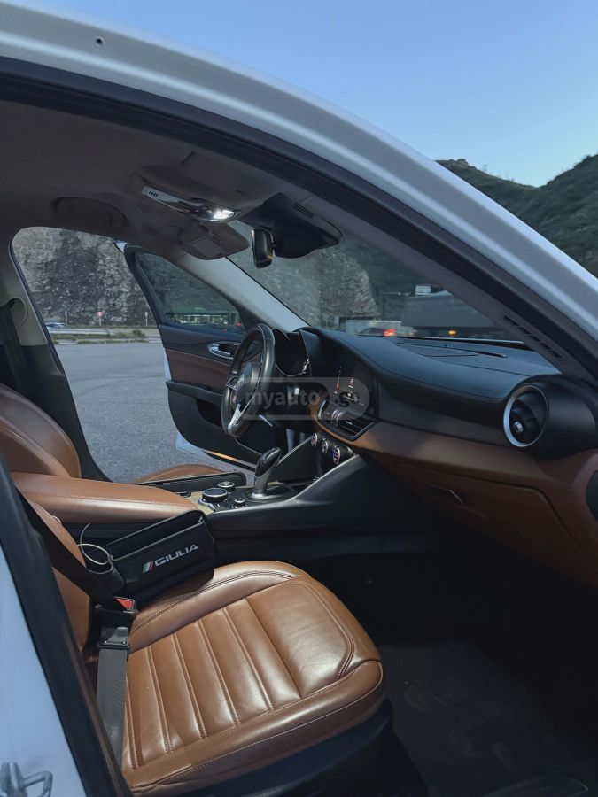 Alfa Romeo Giulia - фото 9