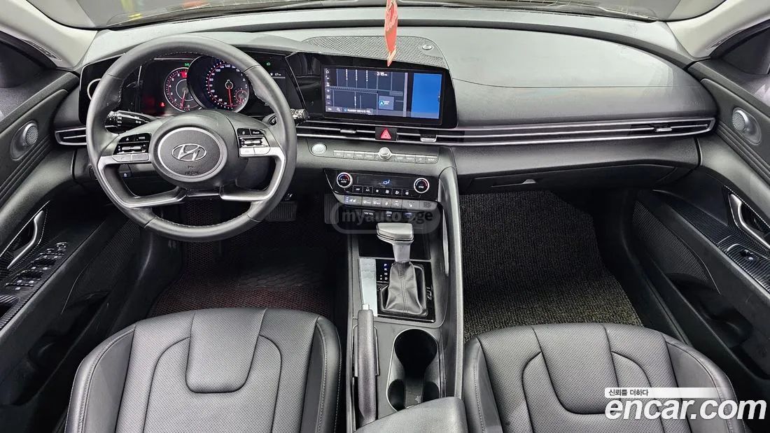 Hyundai Elantra - фото 7