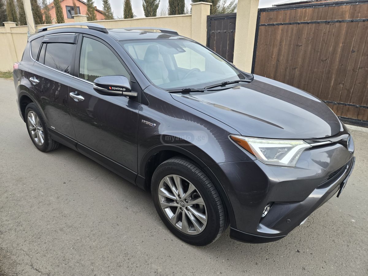 Toyota RAV 4 - фото 4