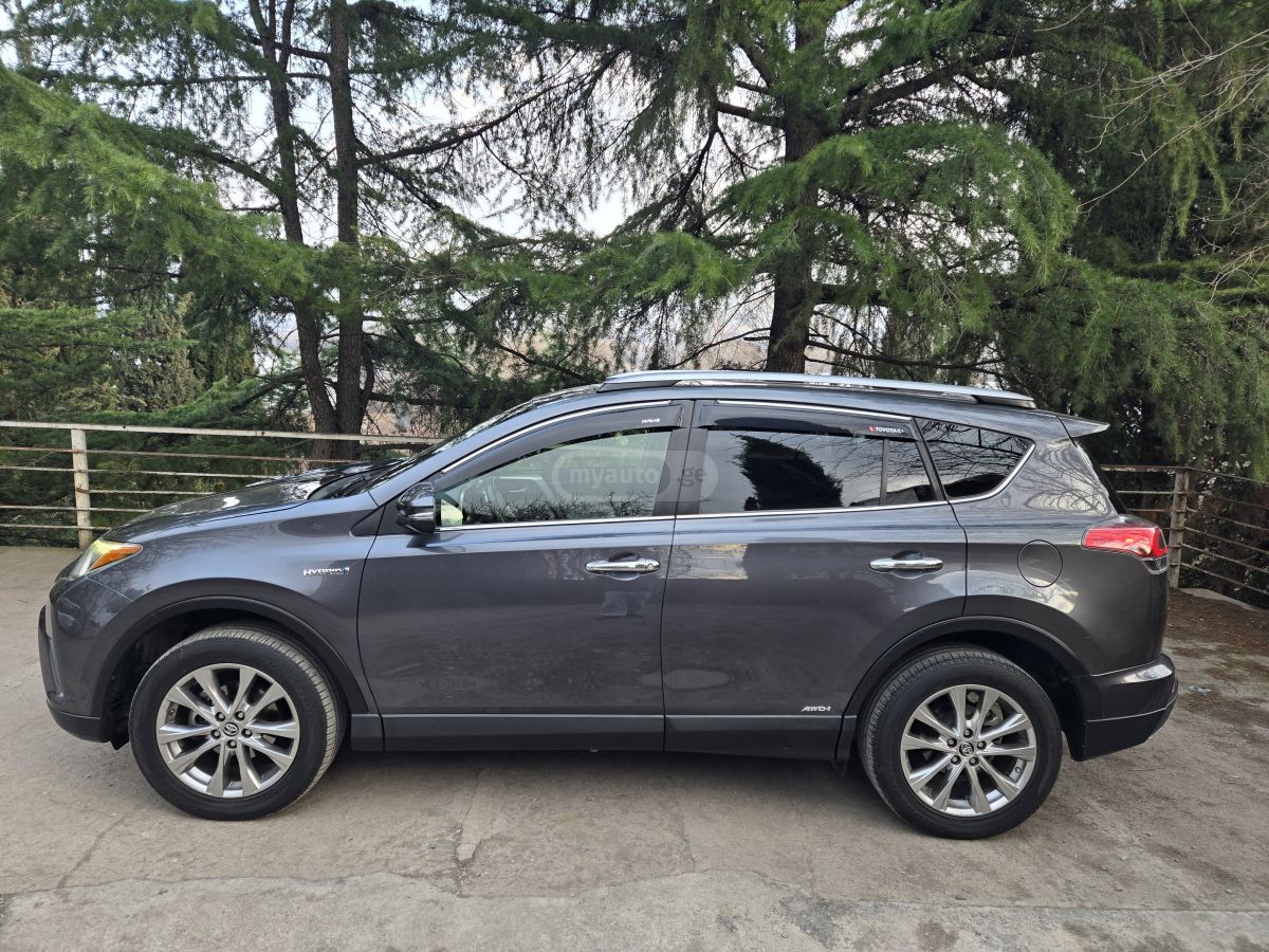 Toyota RAV 4 - фото 5