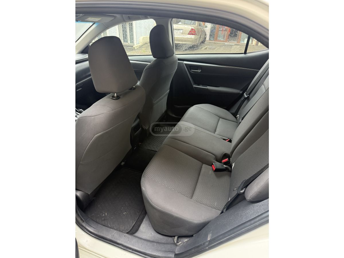 Toyota Corolla - фото 8