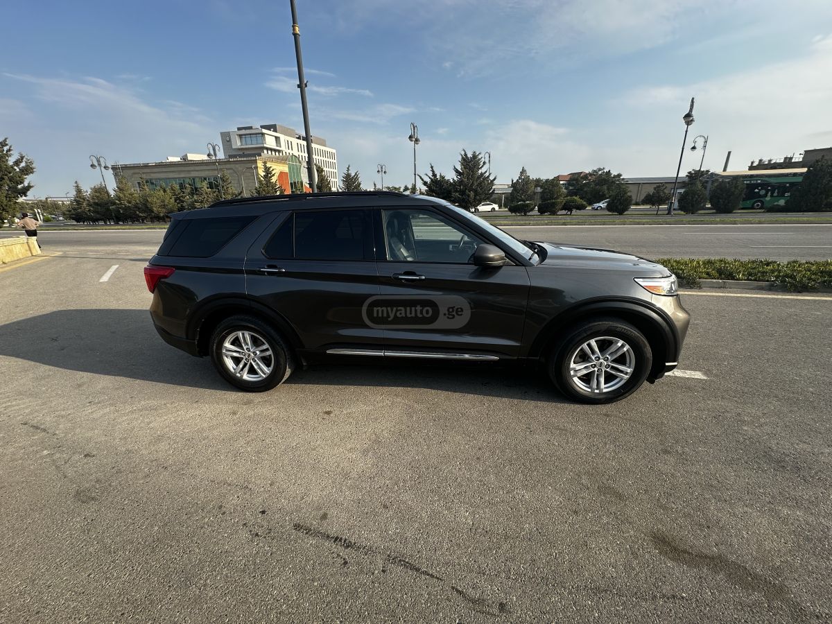 Ford Explorer - фото 4