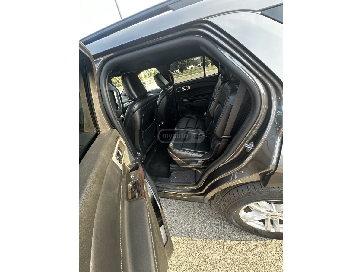 Ford Explorer - фото 6