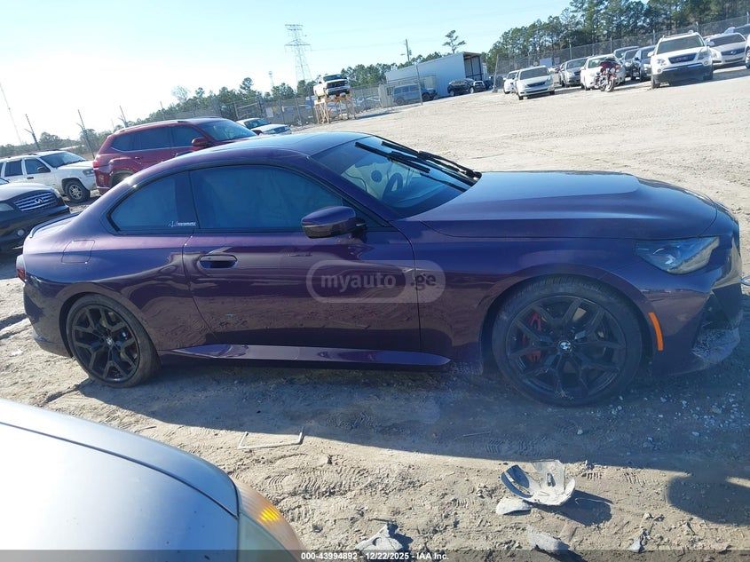 BMW 230i 2025 — миниатюра 13