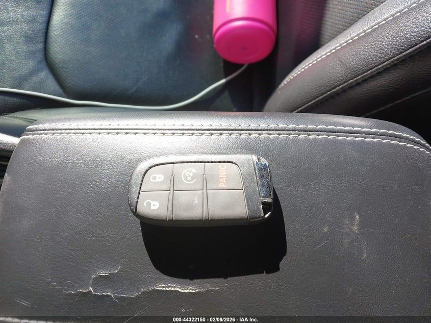 Jeep Latitude Lux 4dr 4x4 Automatic — миниатюра 11