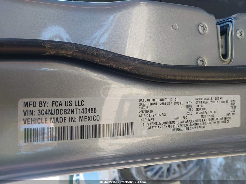 Jeep Latitude Lux 4dr 4x4 Automatic — миниатюра 9