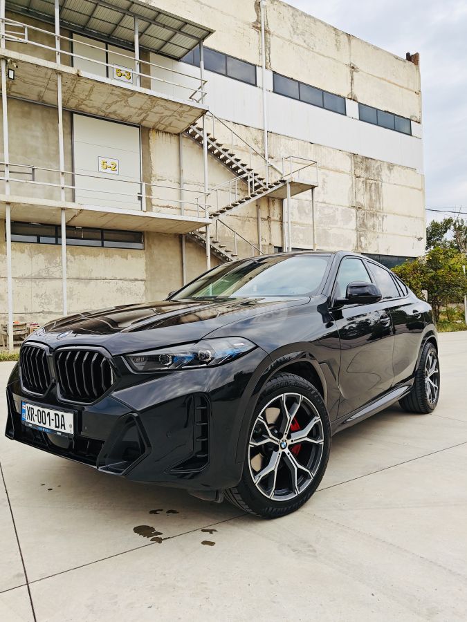 BMW X6 - фото 1