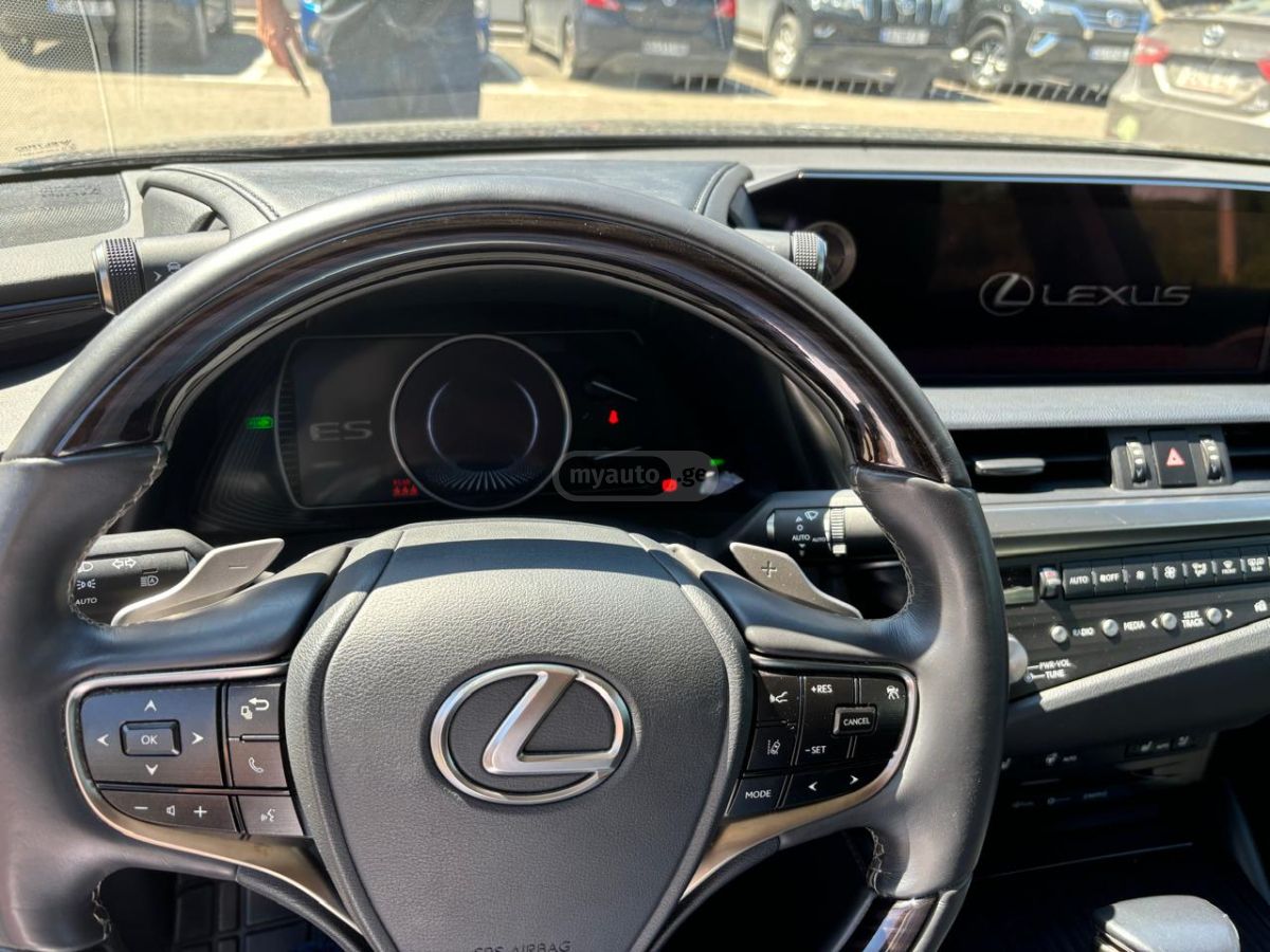 Lexus ES 300 - фото 11
