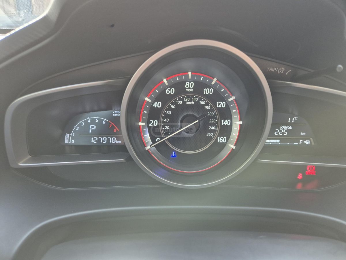 Mazda Mazda 3 - фото 12