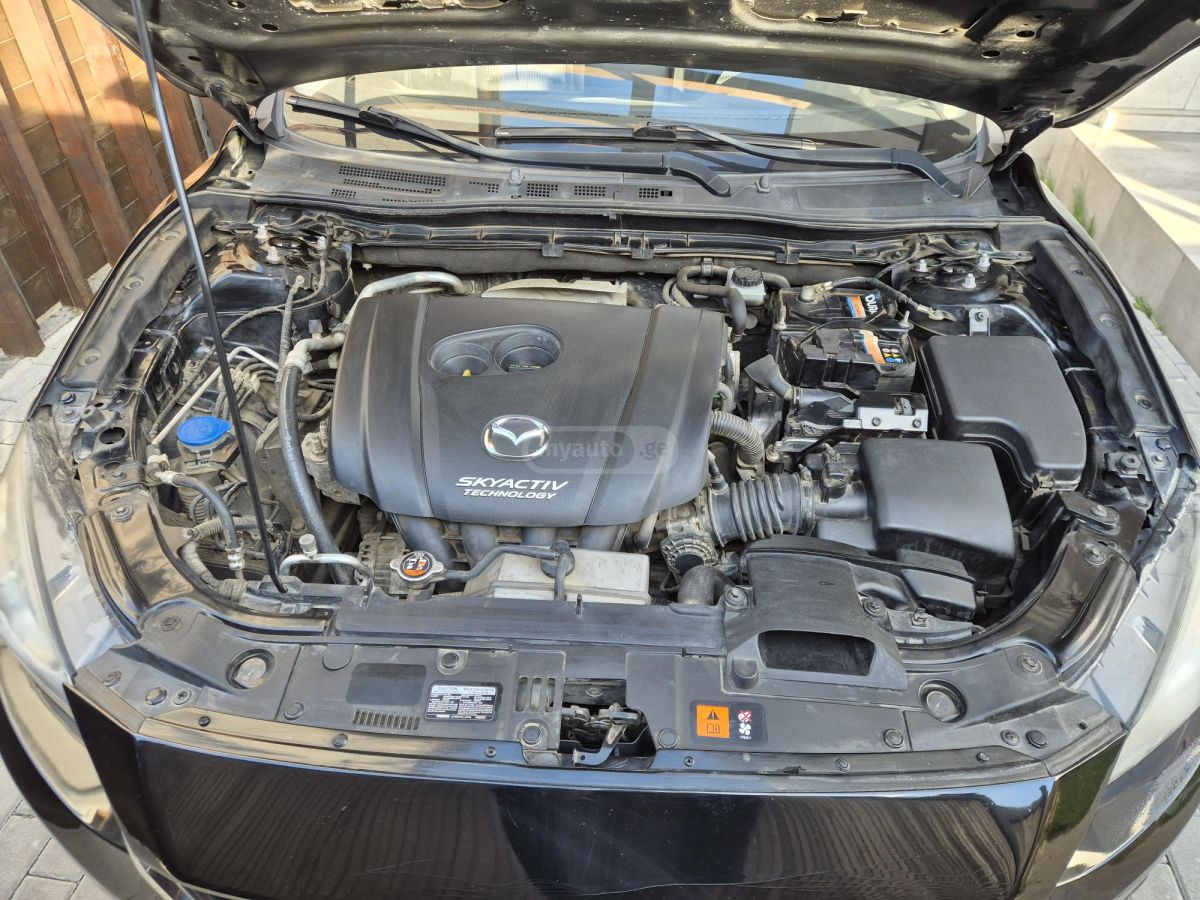 Mazda Mazda 3 - фото 9