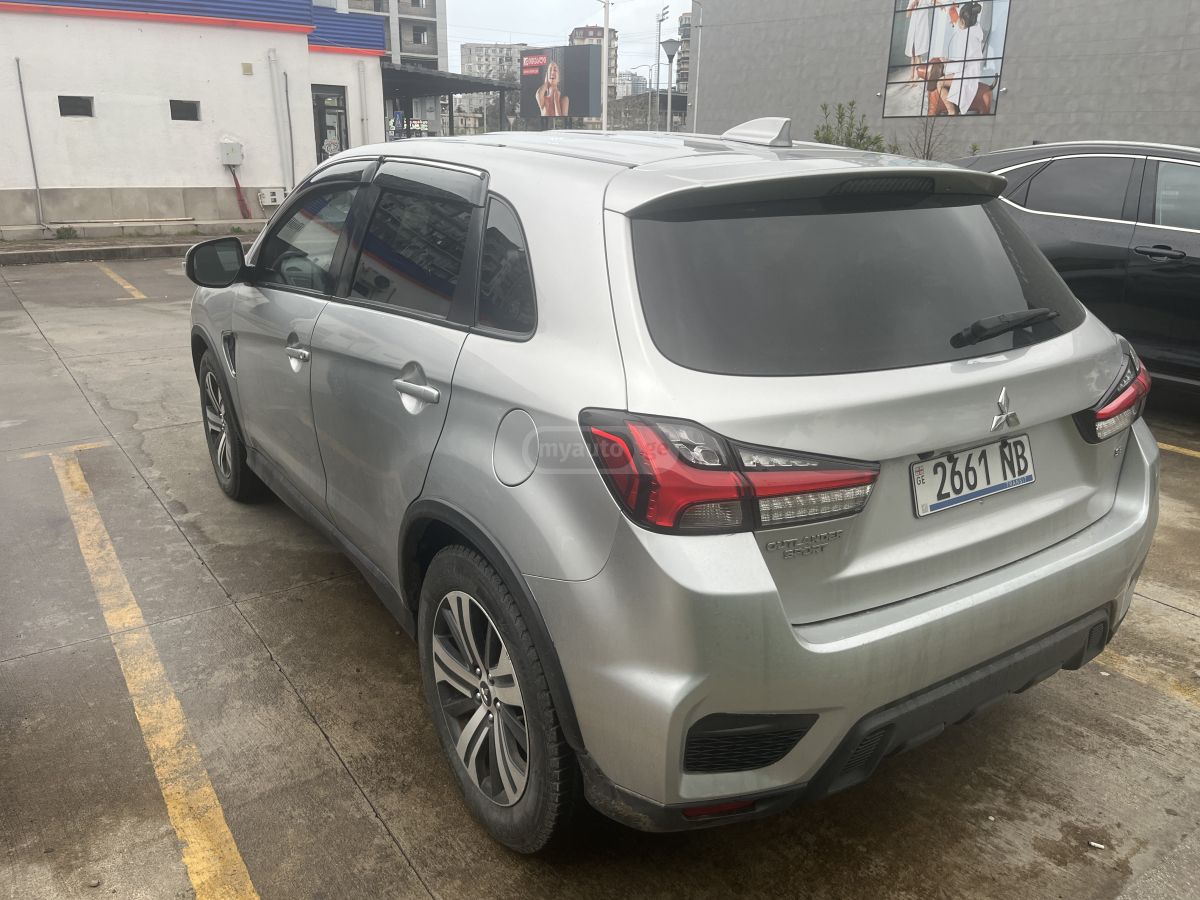 Mitsubishi Outlander Sport - фото 6