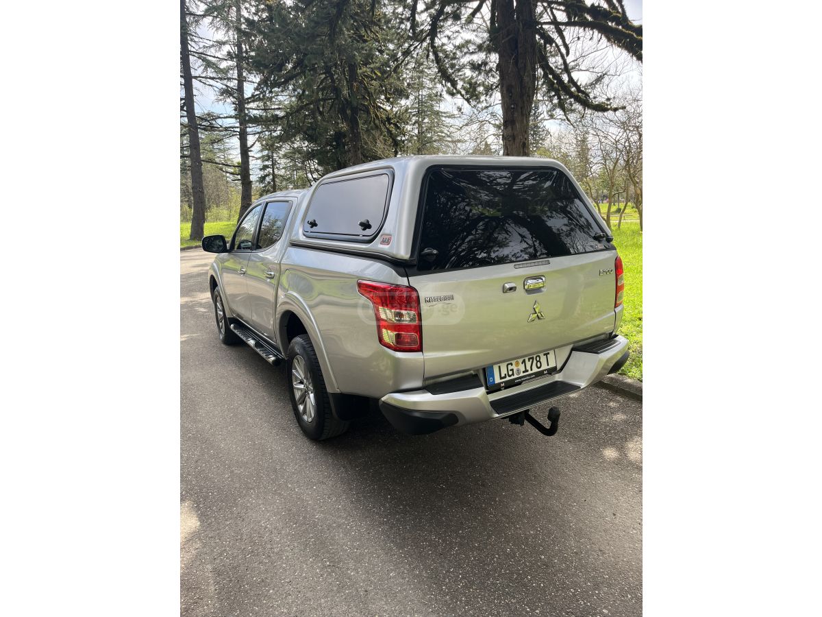 Mitsubishi L 200 - фото 6