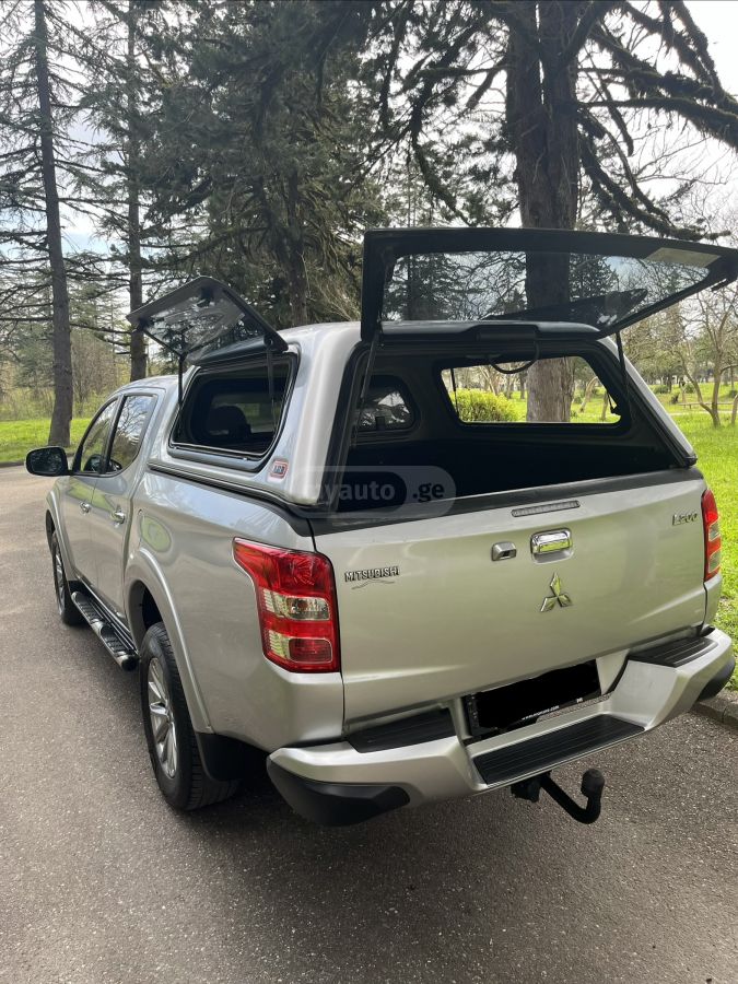 Mitsubishi L 200 - фото 9