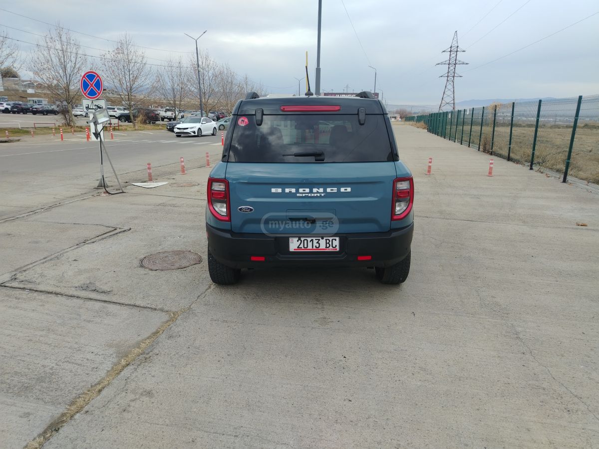 Ford Badlands 4dr 4x4 Automatic — миниатюра 5