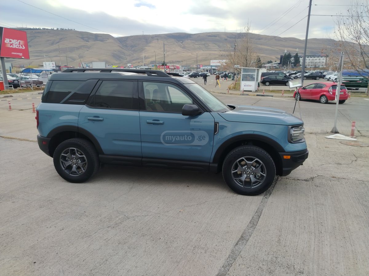 Ford Badlands 4dr 4x4 Automatic — миниатюра 6