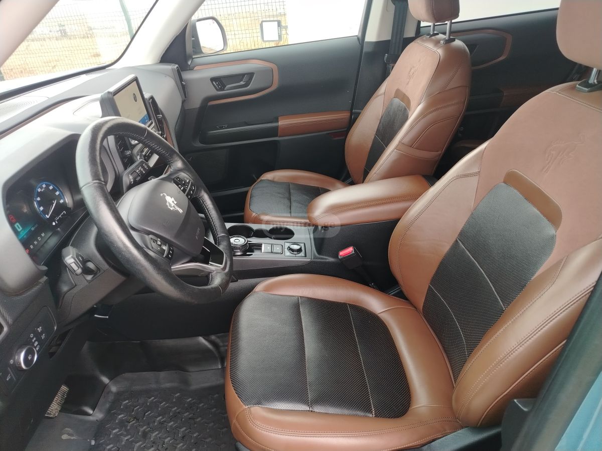 Ford Badlands 4dr 4x4 Automatic — миниатюра 9