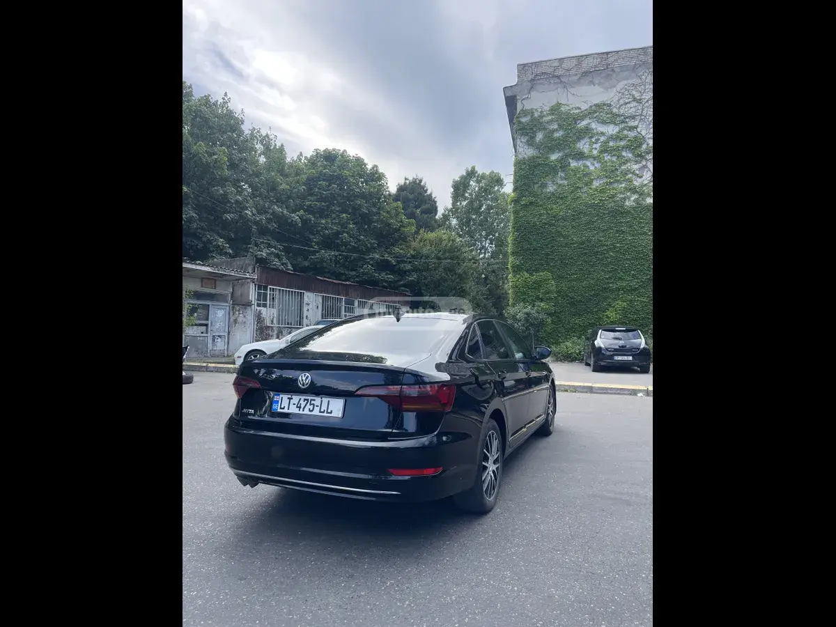نمای دیگر Volkswagen 2018