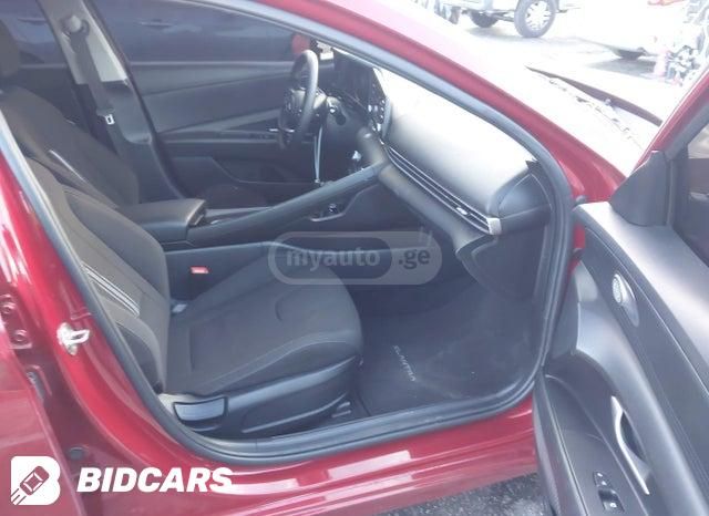 Hyundai Elantra - фото 5