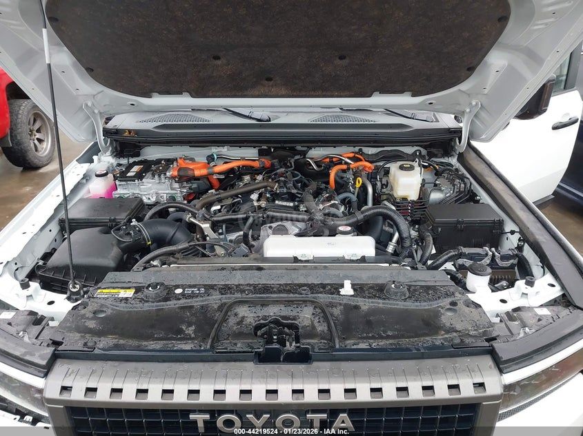 Toyota Land Cruiser - фото 8