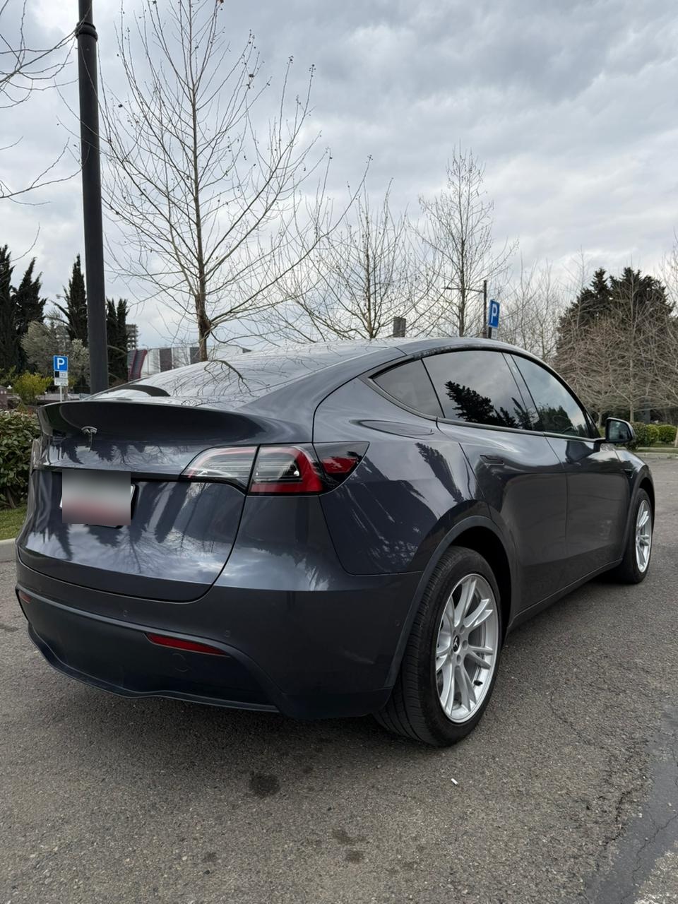 Tesla Model Y - фото 2