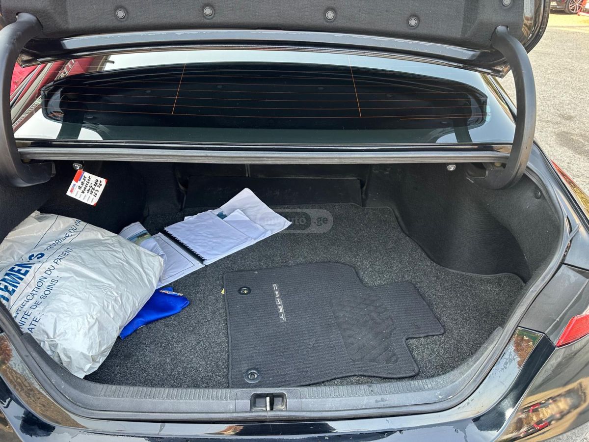 Toyota Camry - фото 10