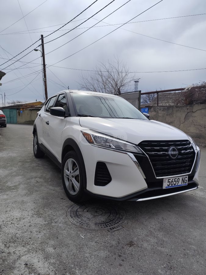 Nissan S 4dr Front-Wheel Drive CVT — миниатюра 11