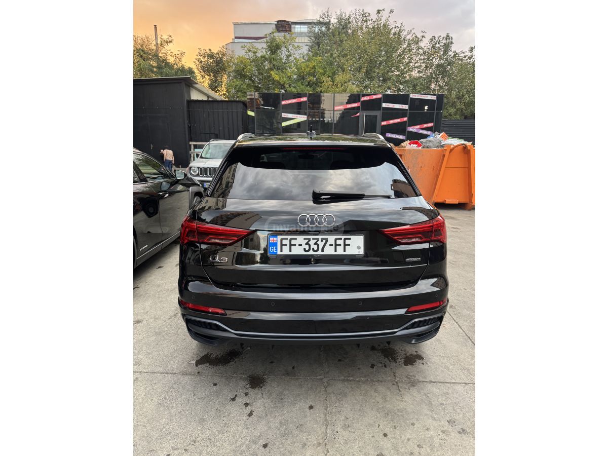Audi Q3 - фото 11