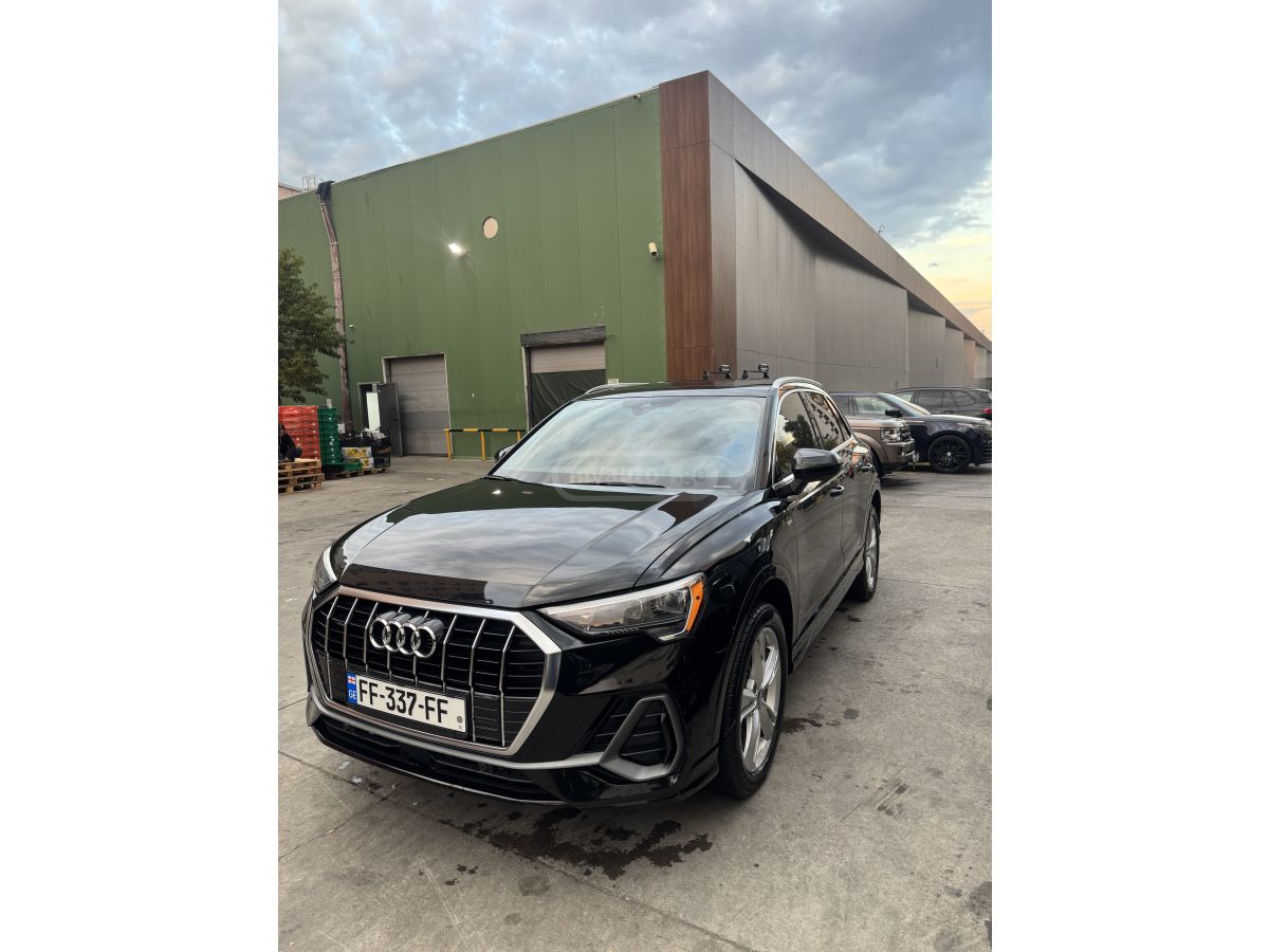 Audi Q3 - фото 2