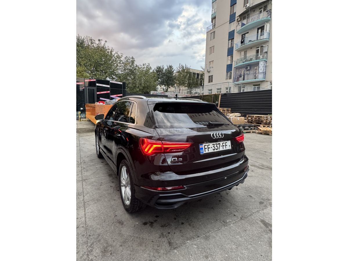 Audi Q3 - фото 4