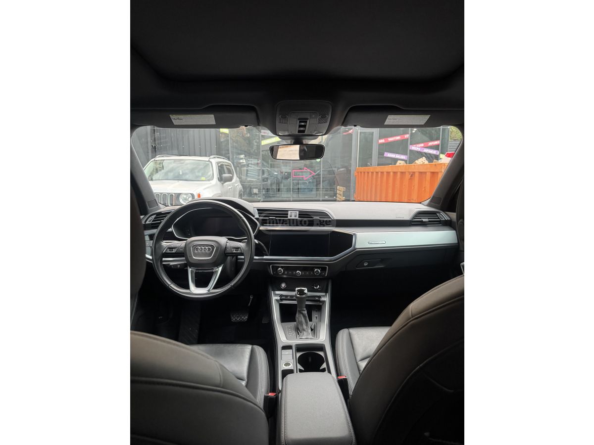 Audi Q3 - фото 6