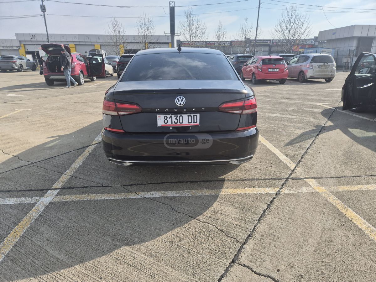 Volkswagen Passat - фото 4