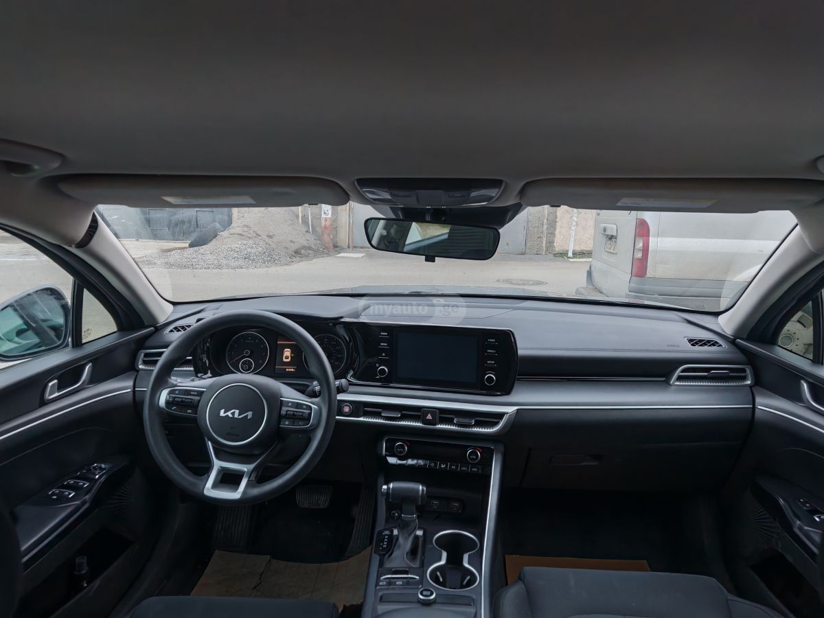 Kia K5 - фото 9