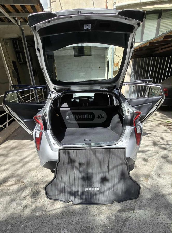 Toyota Prius - фото 13