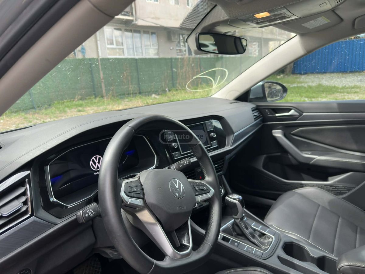 Volkswagen Jetta - фото 5