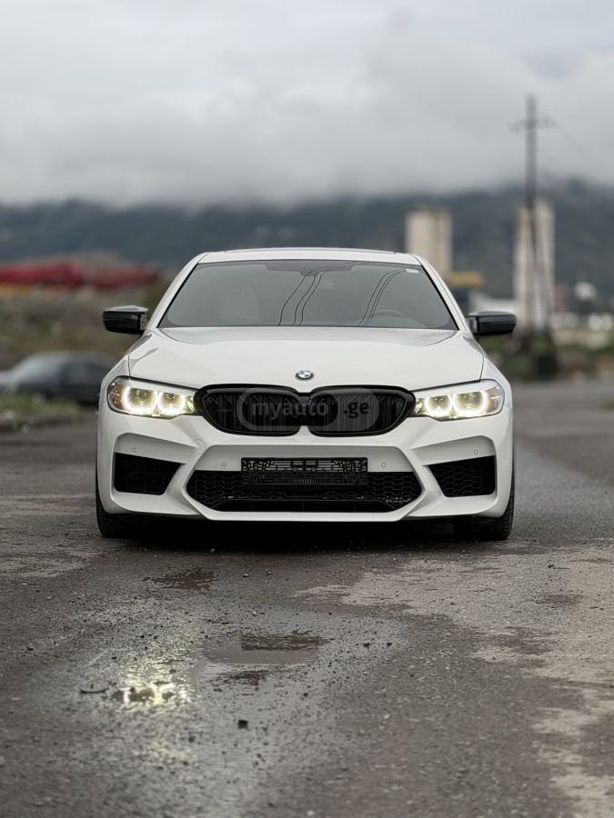 BMW 530 - фото 1