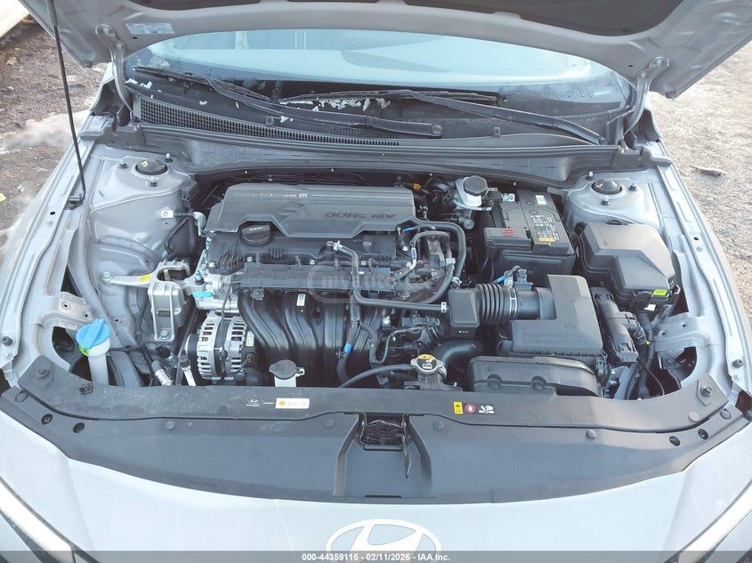 Hyundai Elantra 2025 — миниатюра 9