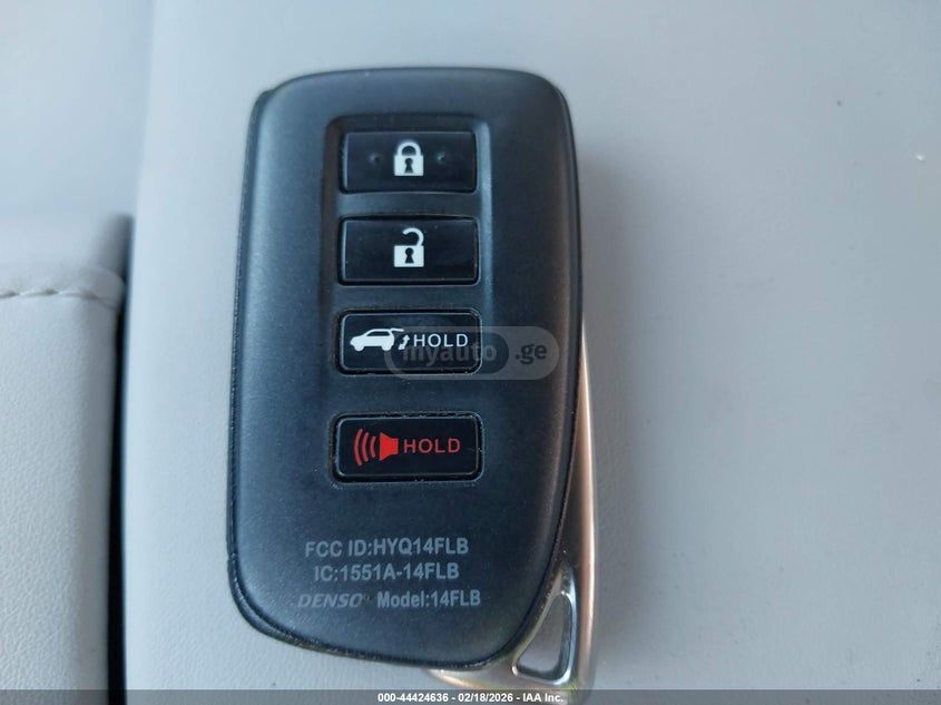 Lexus Luxury 4dr All-Wheel Drive Aut — миниатюра 10