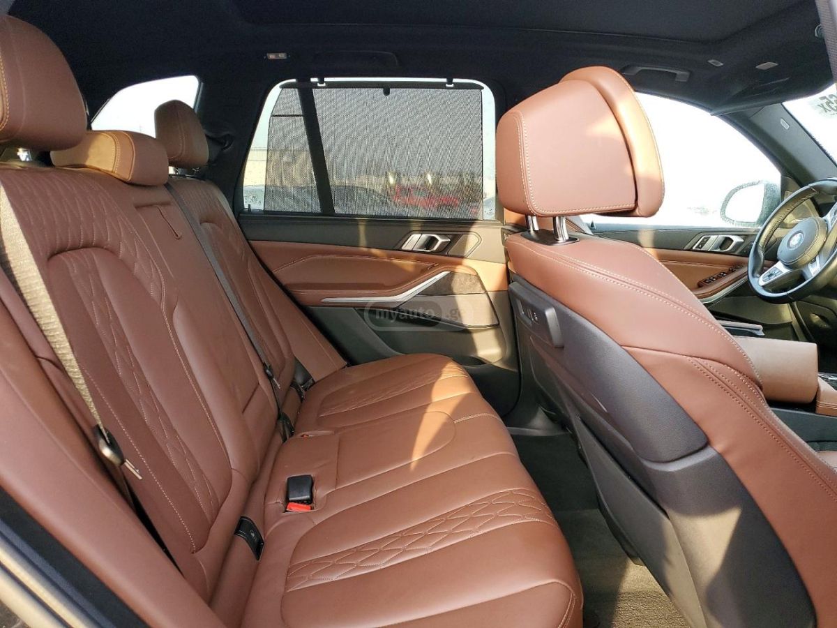 BMW X5 - фото 11
