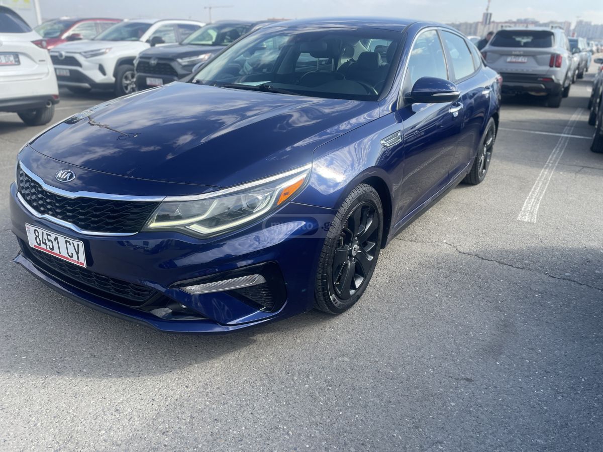 Kia Optima - фото 1