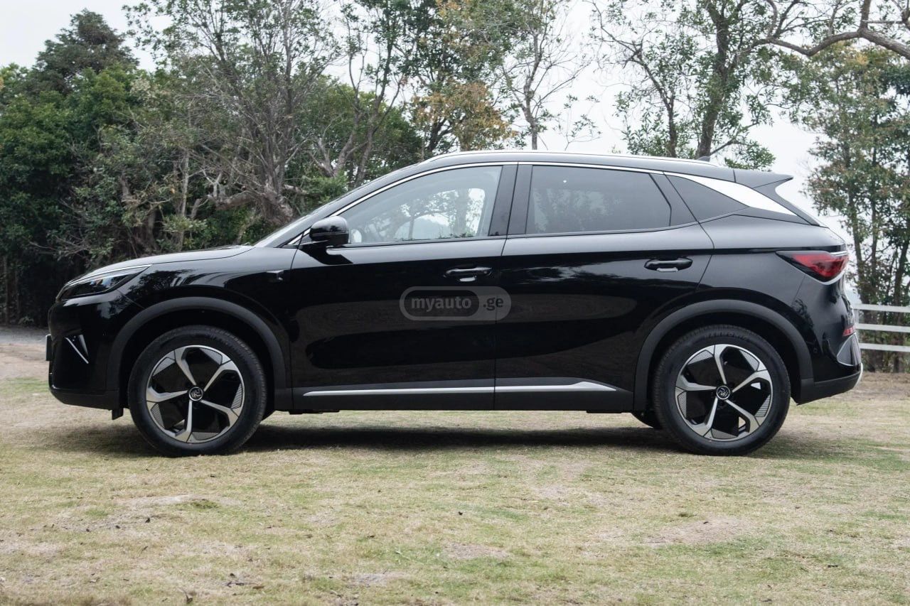 BYD Song Plus Smart Driving Edition 520 km r 2025 — миниатюра 5