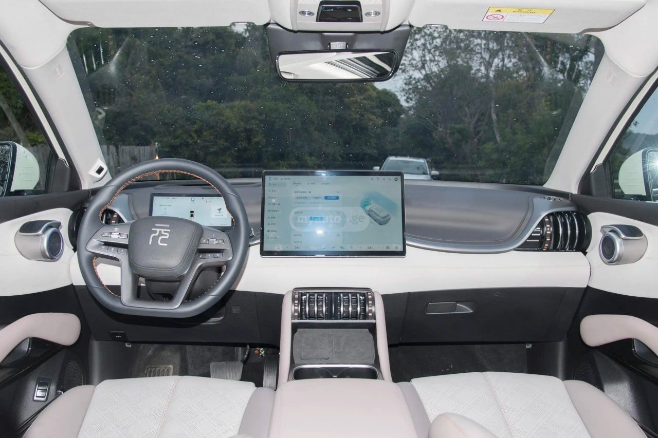 BYD Song Plus Smart Driving Edition 520 km r 2025 — миниатюра 9