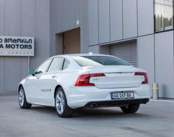 Volvo S 90 