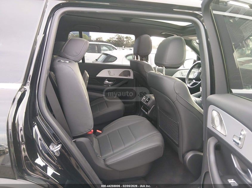 Mercedes-Benz GLS 450 AMG 2025 — миниатюра 8