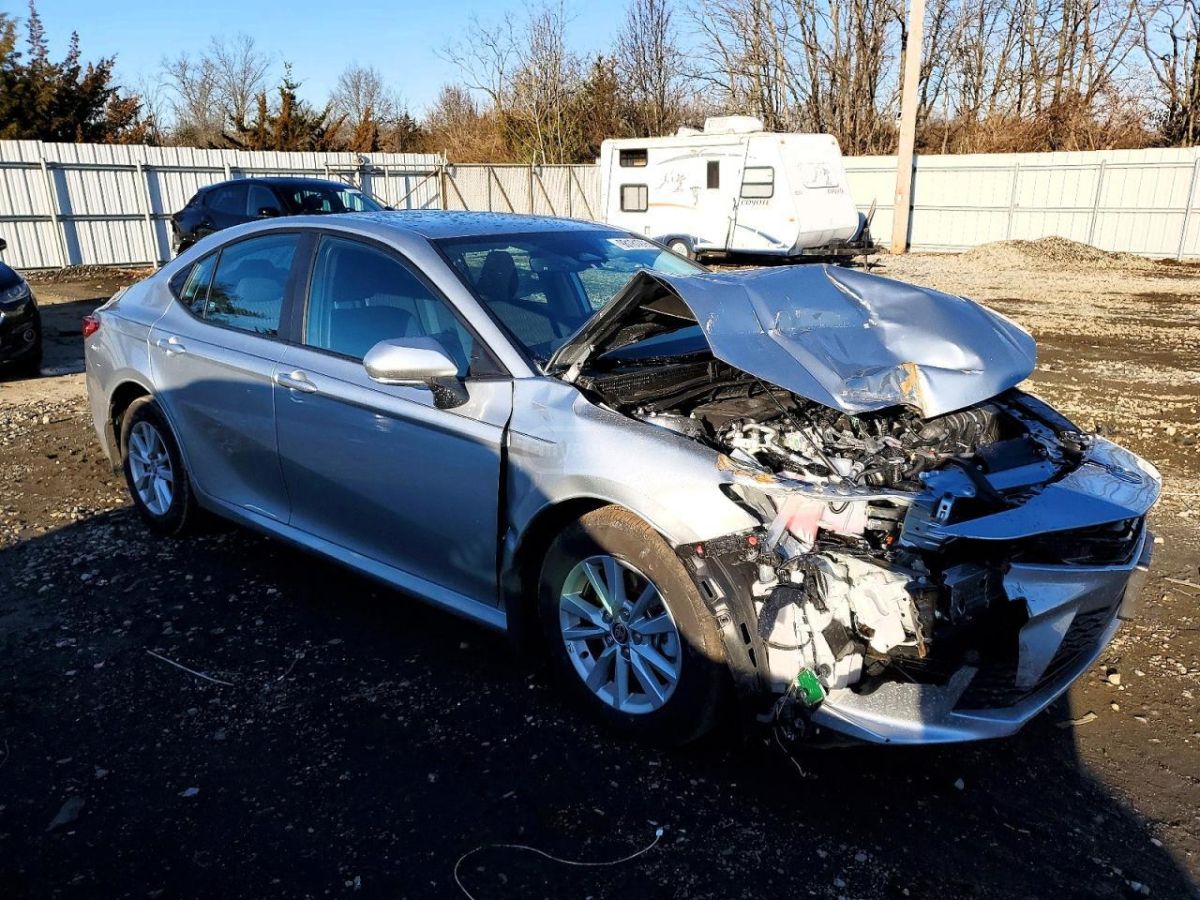 Toyota Camry - фото 6