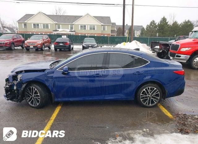 Toyota XLE LUXURY — миниатюра 4