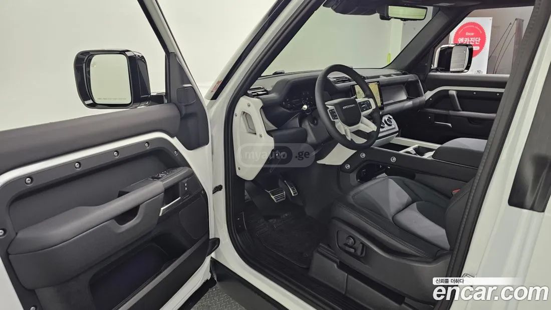 Land Rover Defender 90 2025 — миниатюра 11