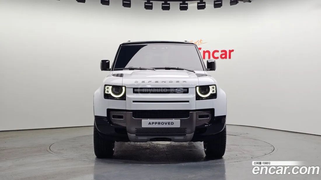 Land Rover Defender 90 2025 — миниатюра 8