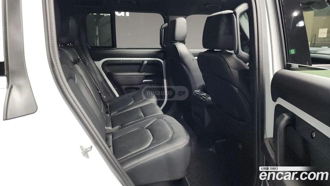 Land Rover Defender 90 2025 — миниатюра 11