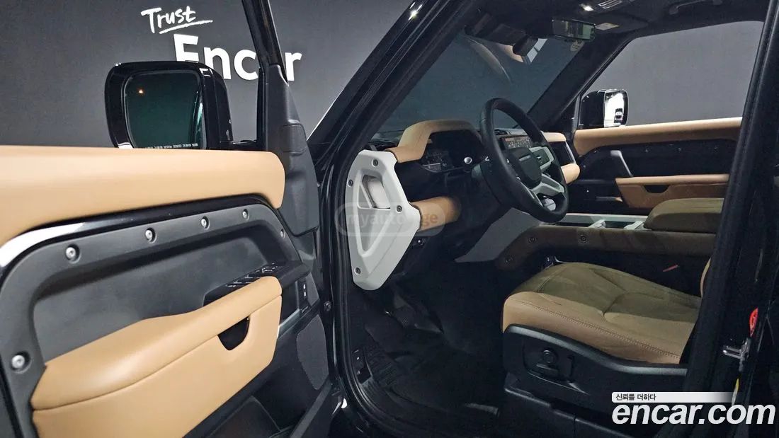 Land Rover Defender 90 2025 — миниатюра 10